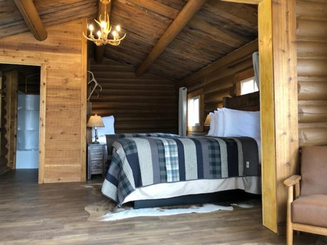 Elkhorn Cabins And Inn West Yellowstone Phòng bức ảnh