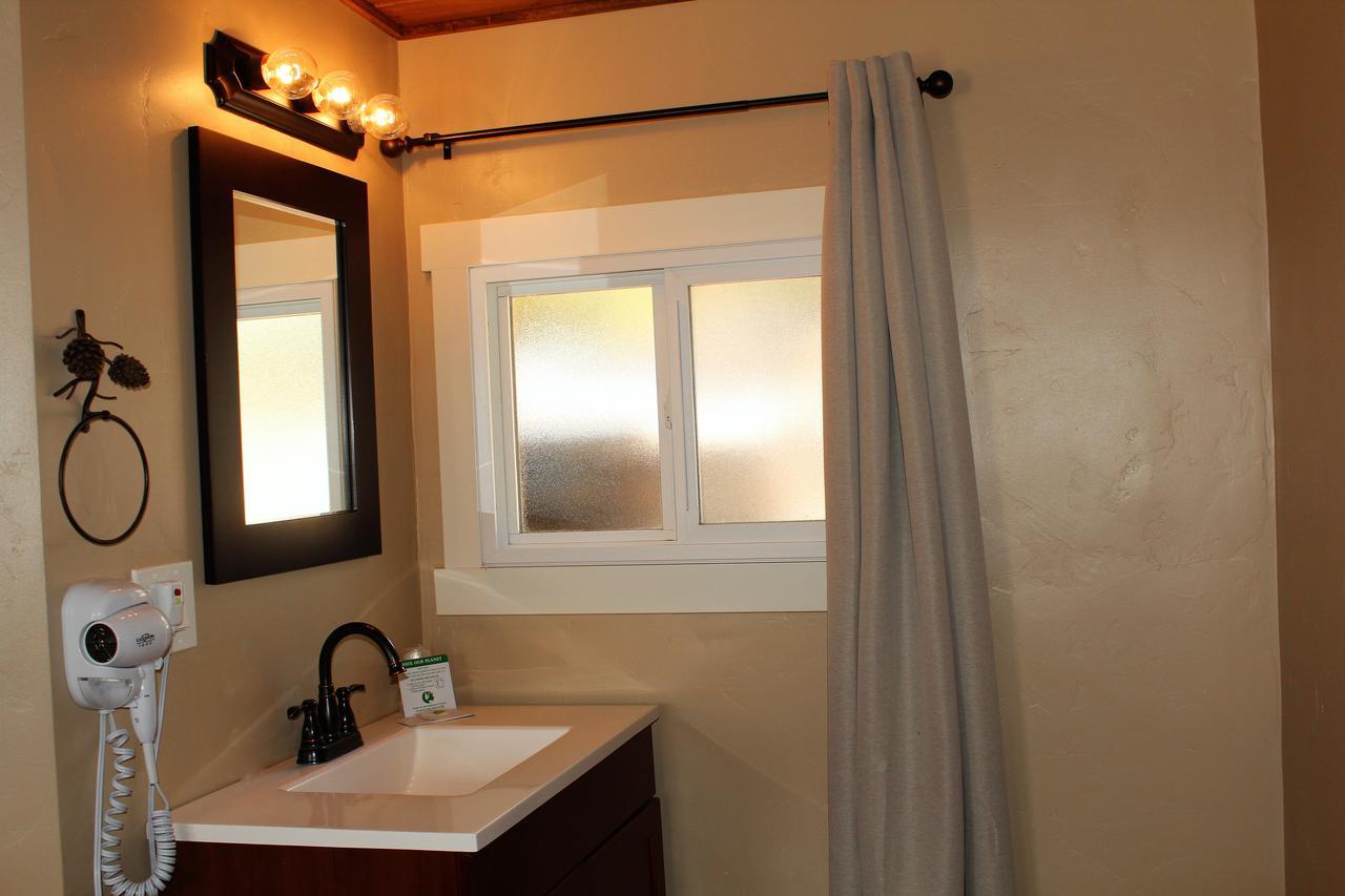 Elkhorn Cabins And Inn West Yellowstone Ngoại thất bức ảnh